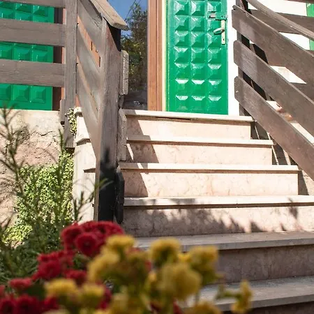 Con Cortile E Terrazza Sud Sardegna Appartamento Carbonia