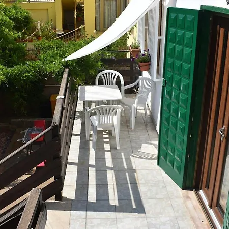 Con Cortile E Terrazza Sud Sardegna Appartamento Carbonia