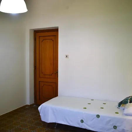 Appartamento Con Cortile E Terrazza Sud Sardegna *