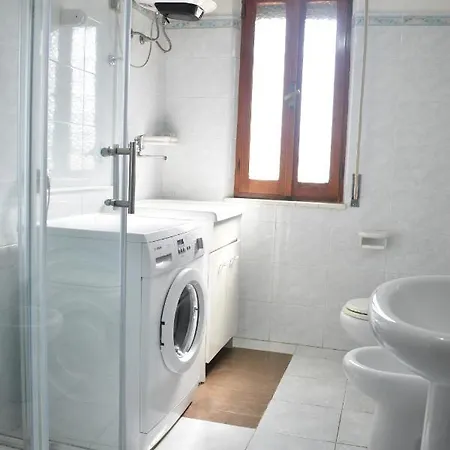 Appartamento Con Cortile E Terrazza Sud Sardegna